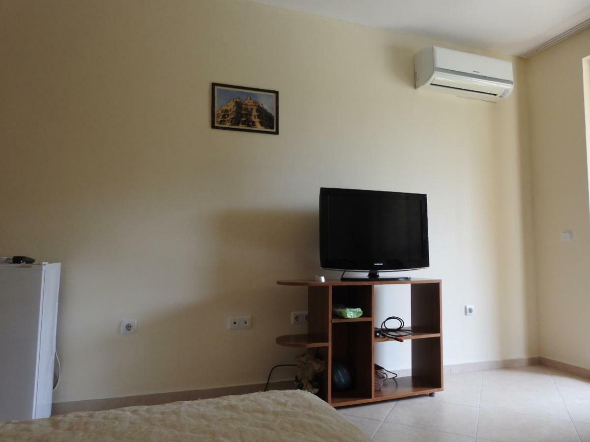 Cascadas Studio Apartment Sunny Beach Exterior photo