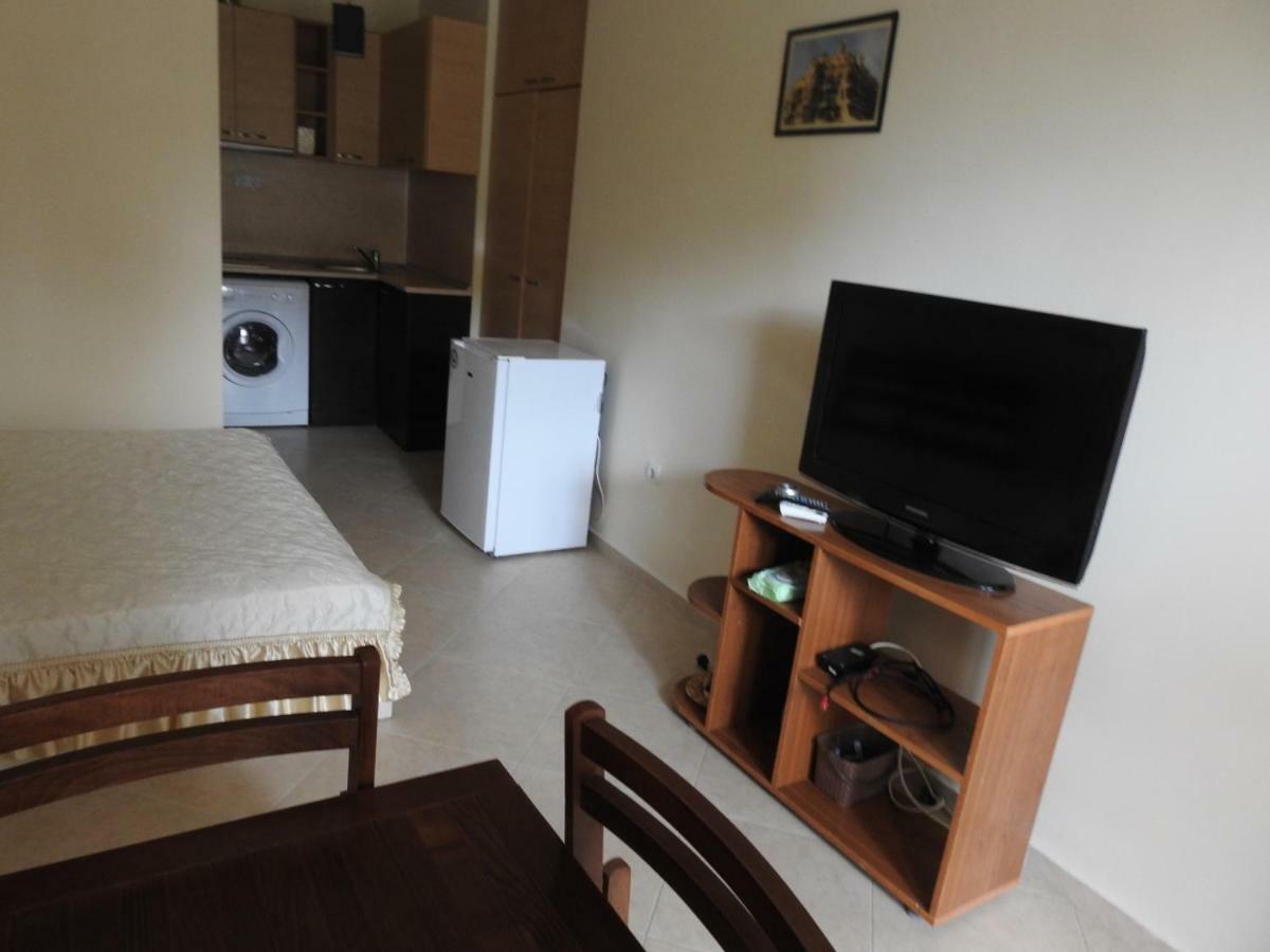 Cascadas Studio Apartment Sunny Beach Exterior photo