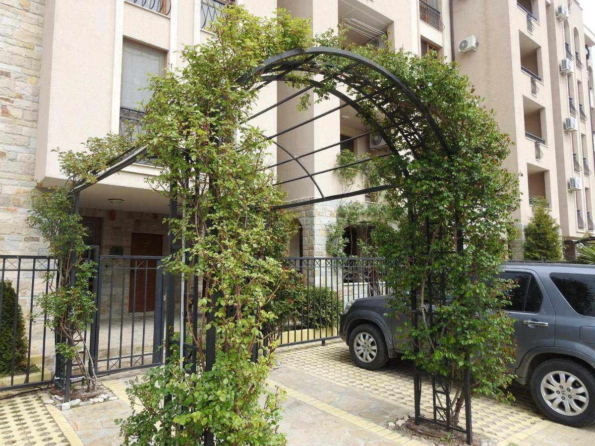 Cascadas Studio Apartment Sunny Beach Exterior photo