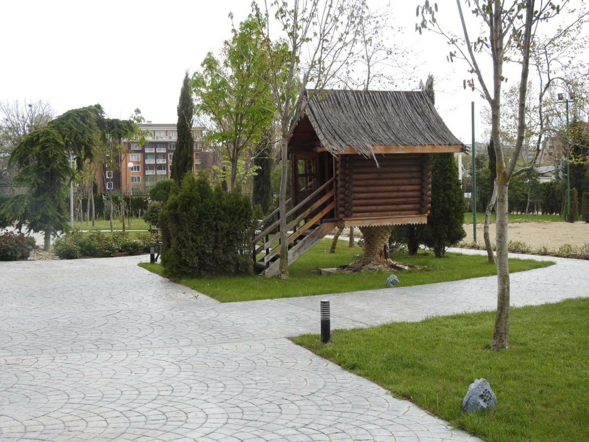 Cascadas Studio Apartment Sunny Beach Exterior photo