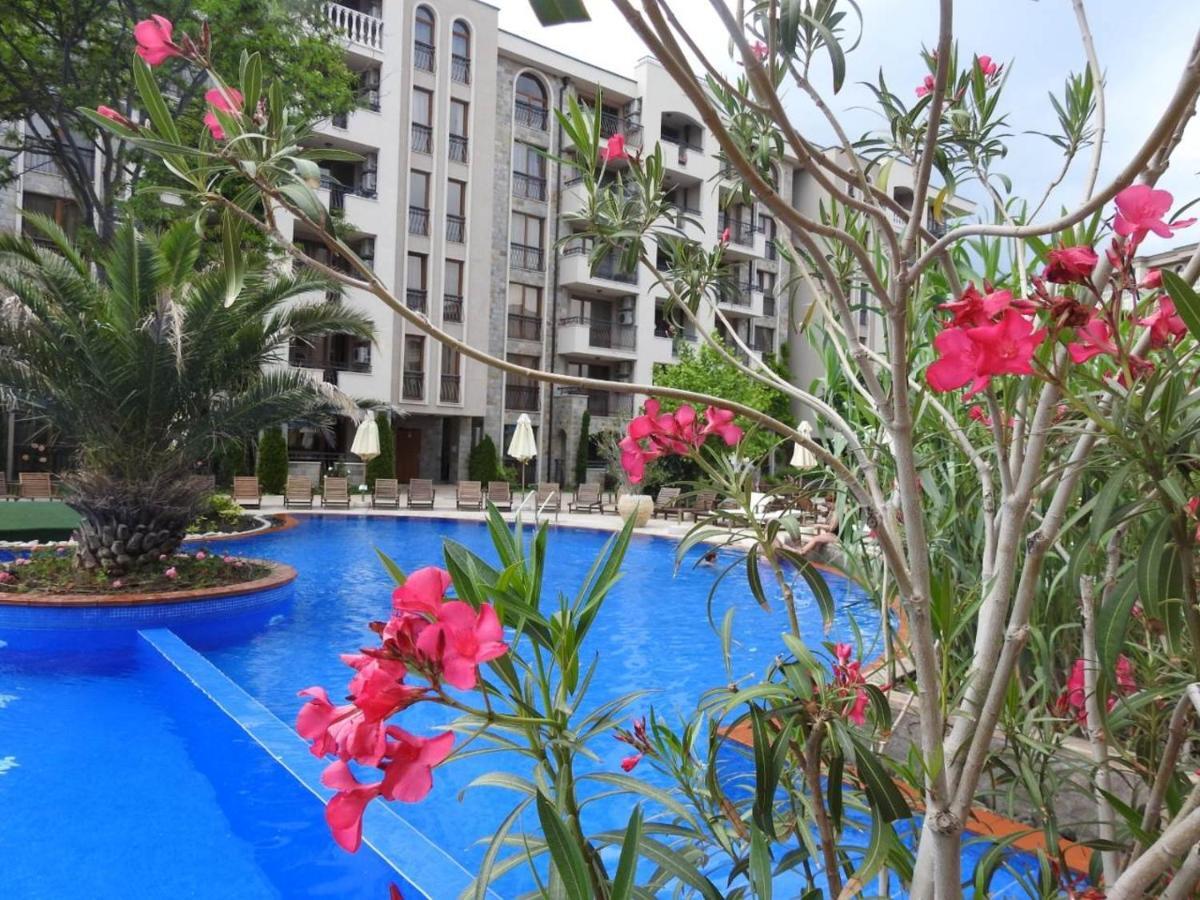 Cascadas Studio Apartment Sunny Beach Exterior photo